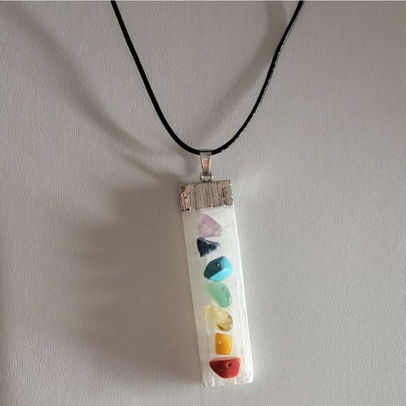 NATURAL Handmade SELENITE CHAKRA STONE NECKLACE HANDMADE - Picture 8 of 8